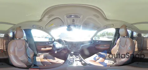 2018 Volvo Xc60 T6 Momentum из США, поврежденный, VIN YV4A22RK6J1032202